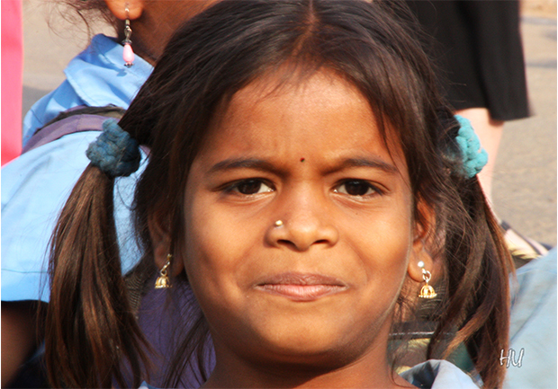Ciddi durmaya çalışıyor ama ruhu gülüyor - Hindistan     -  Fotoğraf: Halil Uğur 