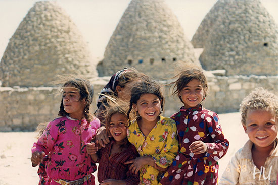 Çocuklar, Harran, Şanlıurfa, 1974. Fotoğraf: Halil Uğur 