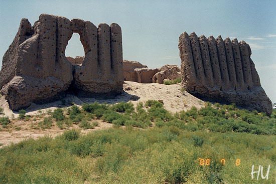 Kız Kalası, Merv, Türkmenistan, 1988. Fotoğraf: Halil Uğur 