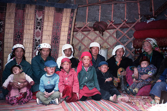 Kırgız Obası, Karakurum Geçidi, Uygur Bölgesi, Çin, 1984. Fotoğraf: Halil Uğur 