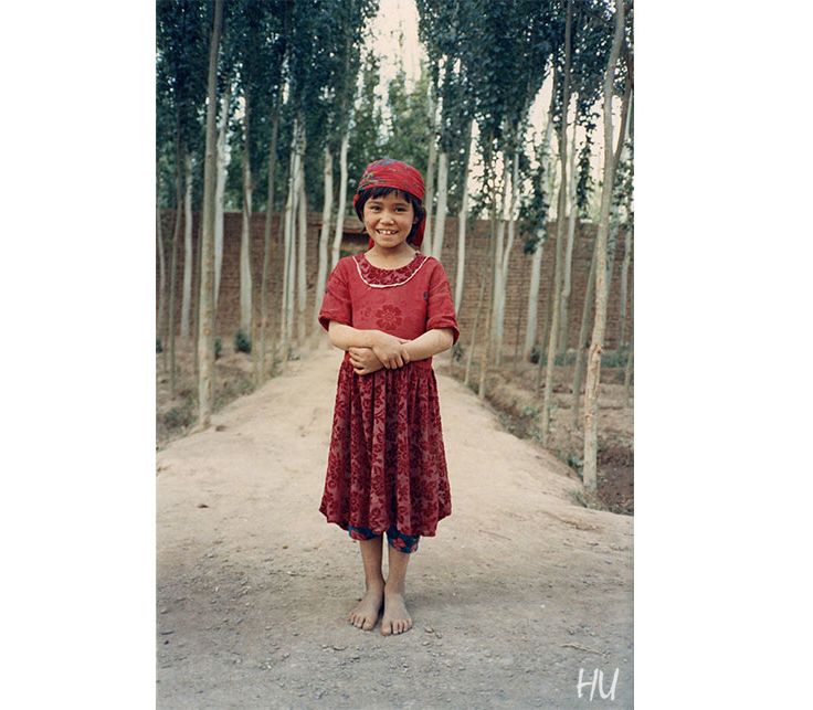Uygur kızı, Kaşgar, Uygur Bölgesi, Çin, 1984. Fotoğraf: Halil Uğur 