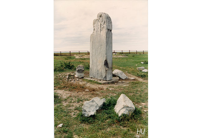 Bilge Kağan Anıtı, Orhun, Moğolistan, 1990 yılı.     Fotoğraf: Halil Uğur 