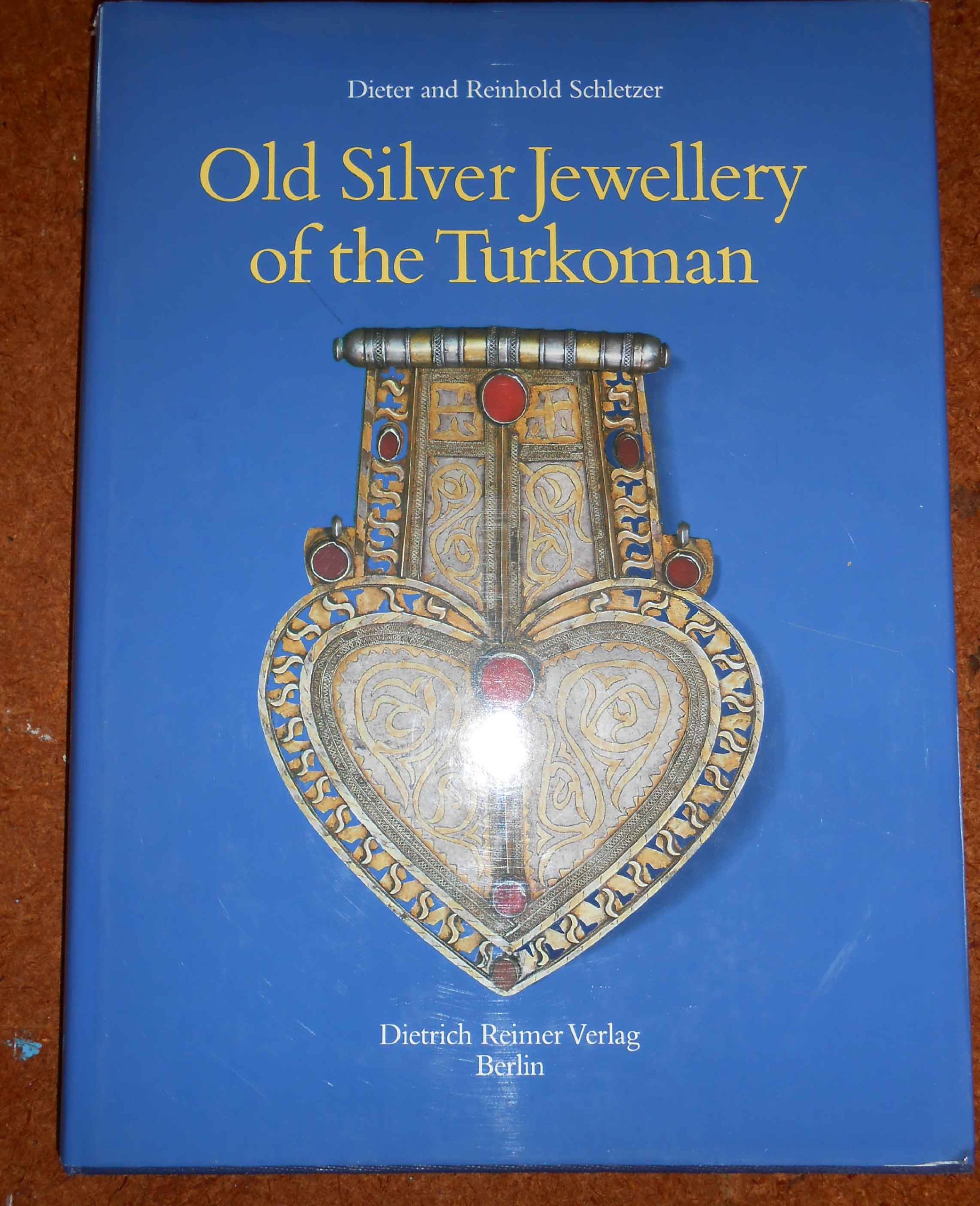 Old silver jewellery of the Turkoman