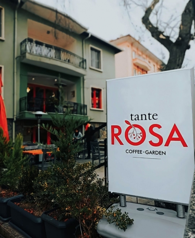 Tante Rosa Coffee Garden  - Zehra Yalçın (Gazeteci)